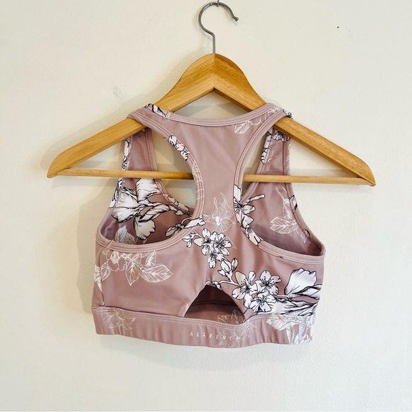 NWOT athletic top and leggings - Picture 7 of 16